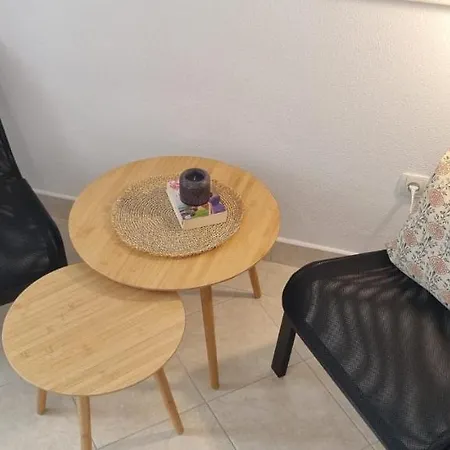 Hani Postira